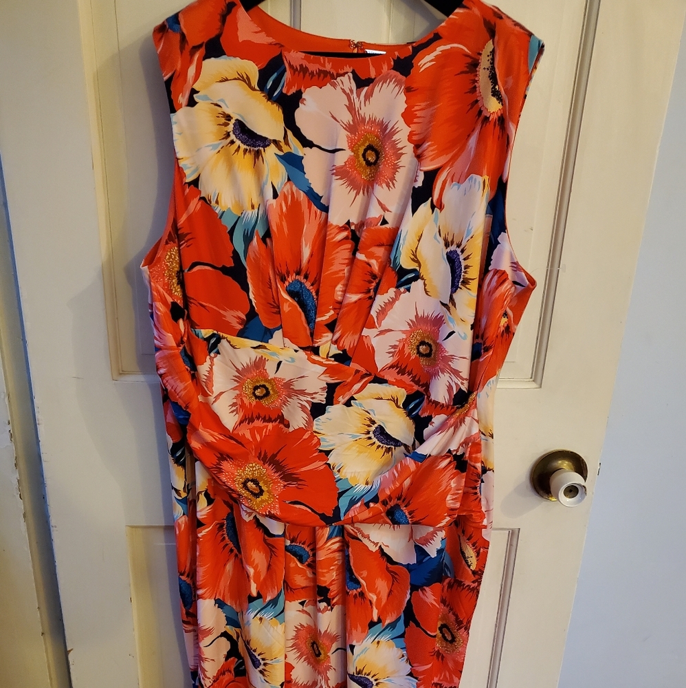 T Tahari sleeveless dress